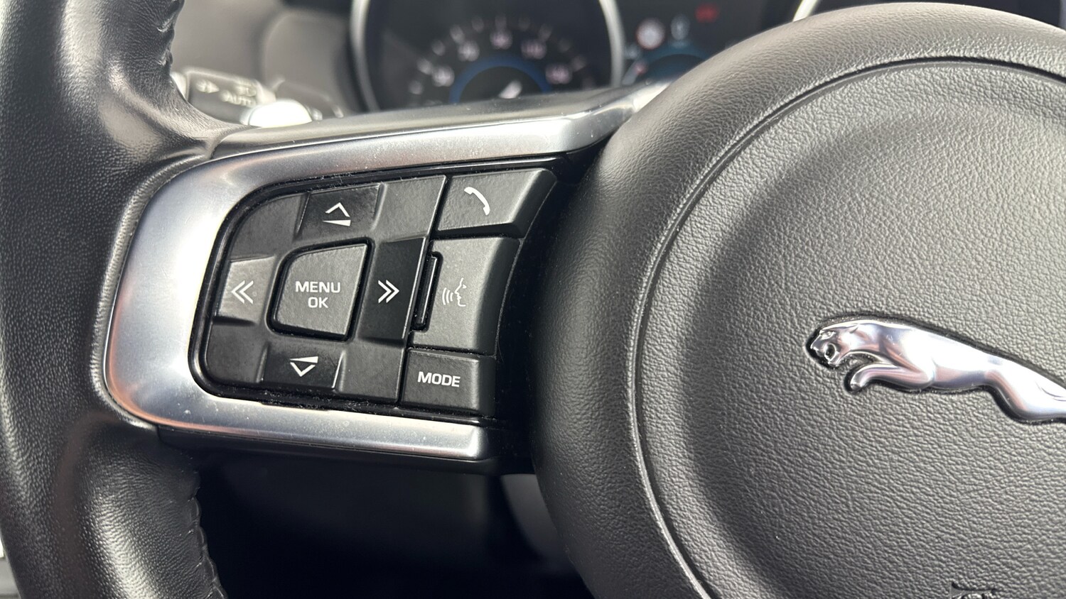 Used Jaguar XE 2018 for sale - 76102643: Photo 56