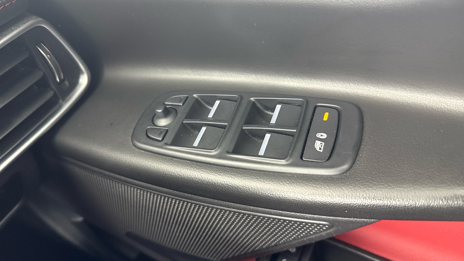 Used Jaguar XE 2018 for sale - 76102643: Photo 58