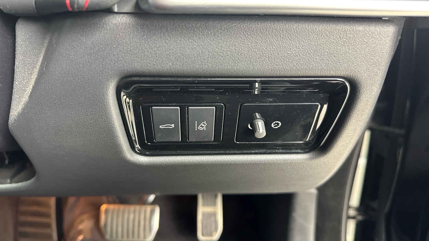 Used Jaguar XE 2018 for sale - 76102643: Photo 59