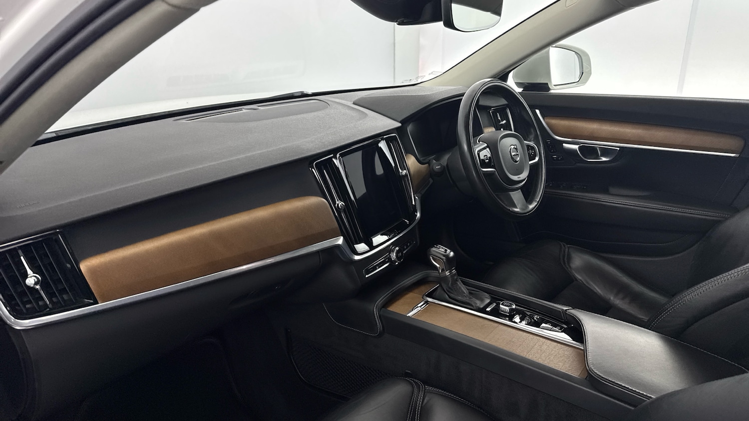 Used Volvo V90 2017 for sale - 76040381: Photo 10