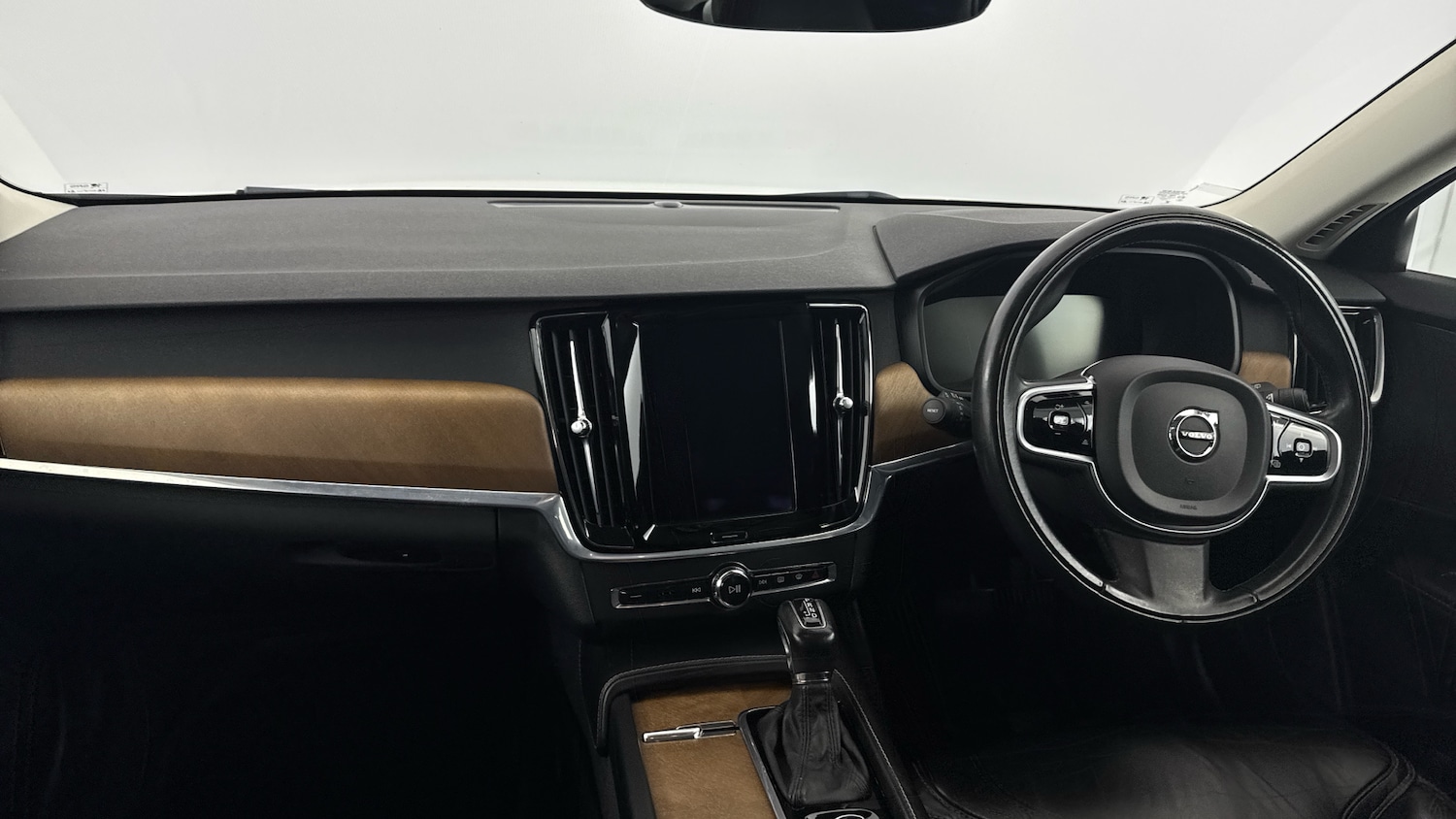 Used Volvo V90 2017 for sale - 76040381: Photo 11