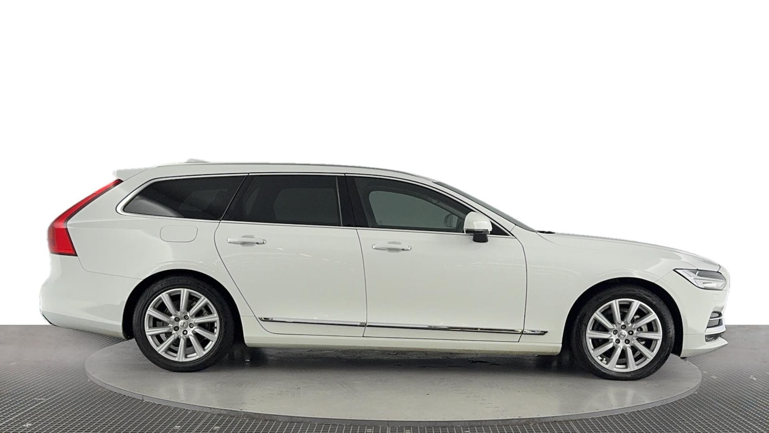 Used Volvo V90 2017 for sale - 76040381: Photo 3