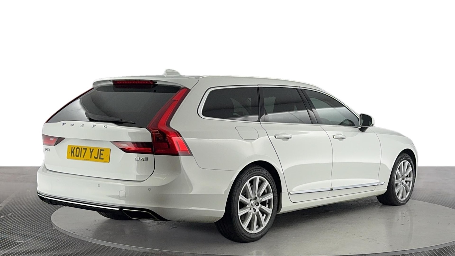 Used Volvo V90 2017 for sale - 76040381: Photo 4