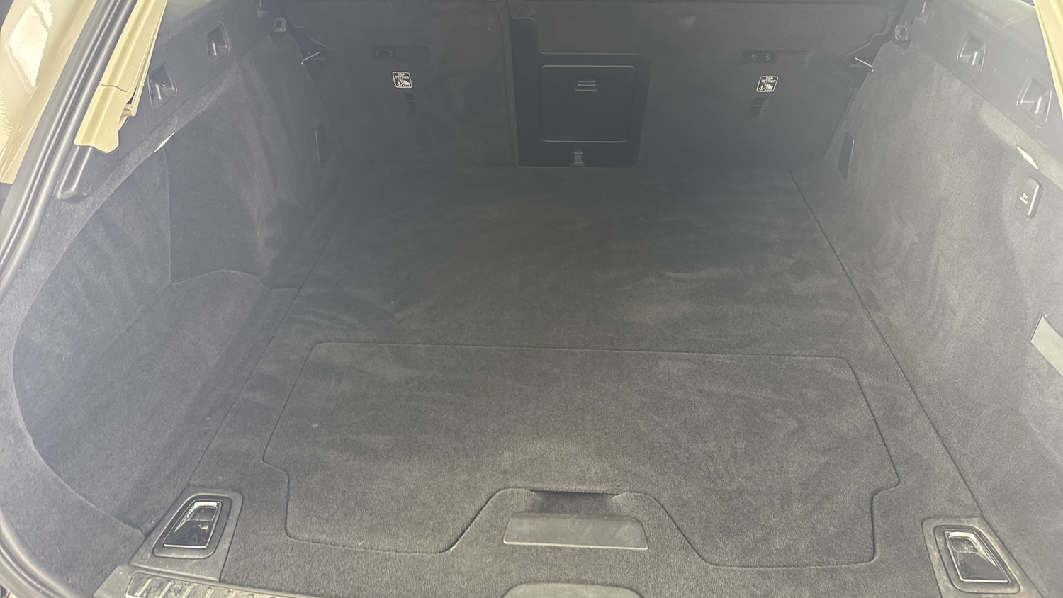Used Volvo V90 2017 for sale - 76040381: Photo 50
