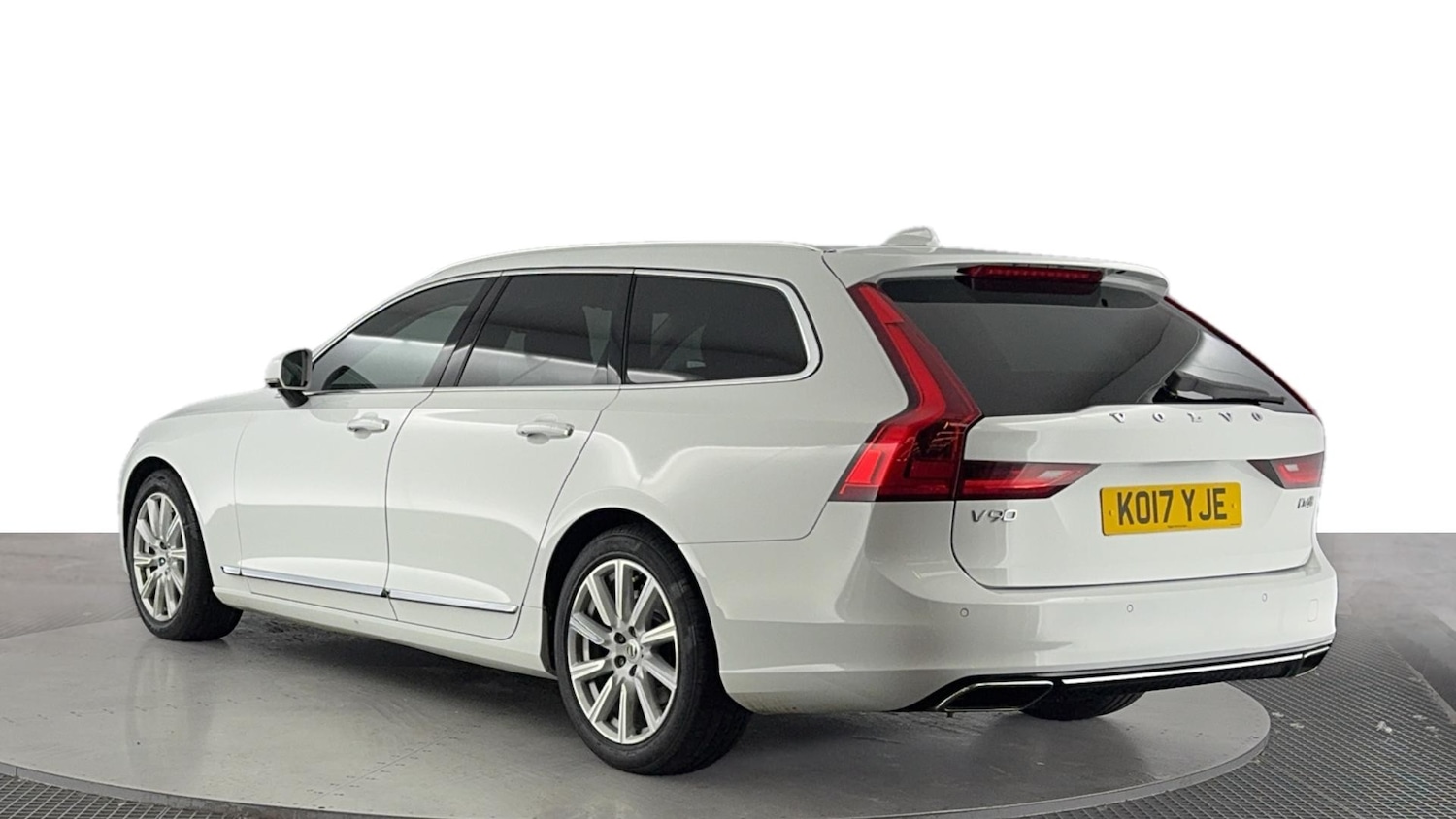 Used Volvo V90 2017 for sale - 76040381: Photo 6