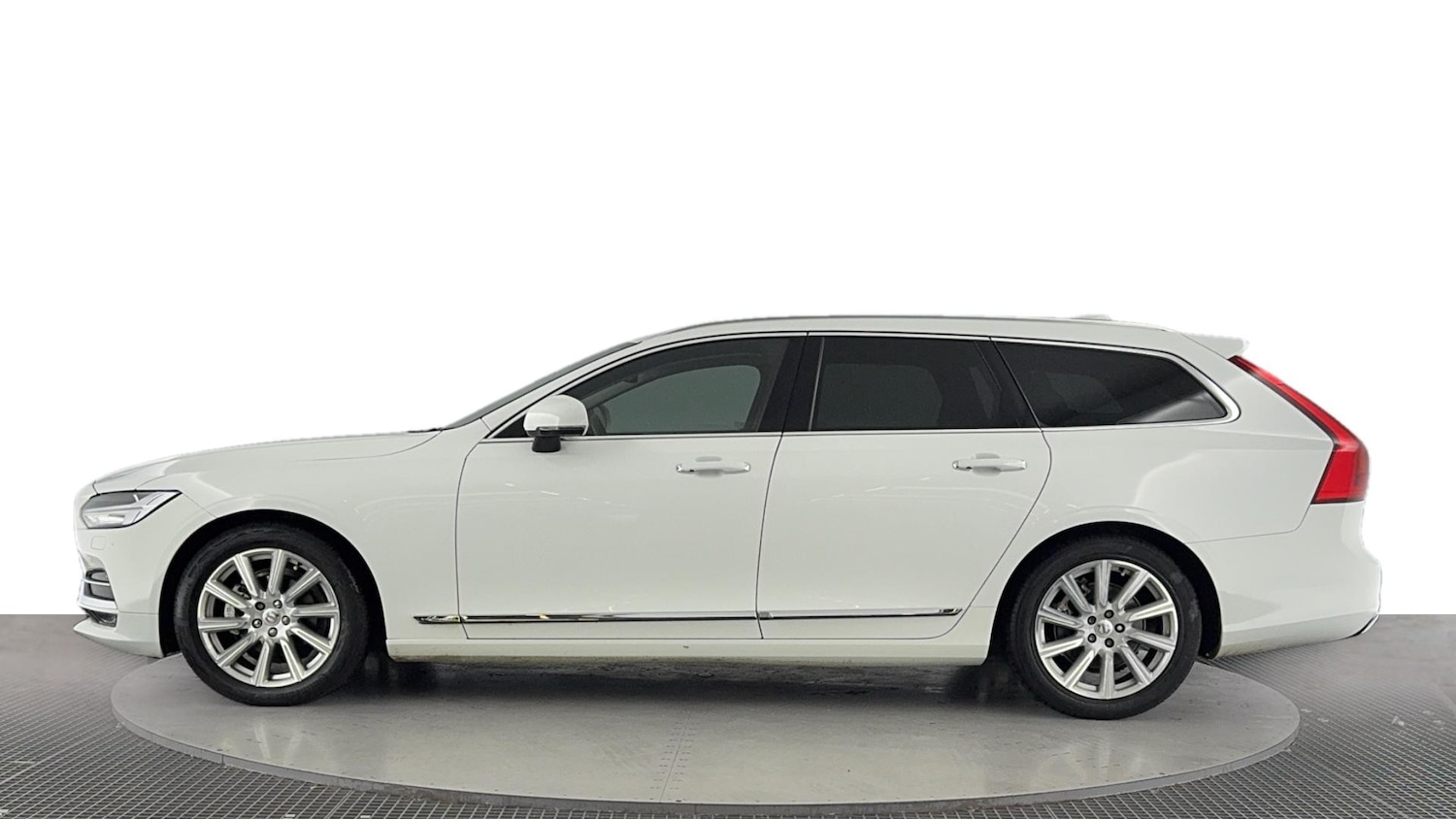 Used Volvo V90 2017 for sale - 76040381: Photo 7