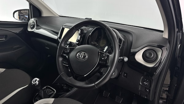 Used Toyota AYGO 2015 for sale - 76224762: Photo 10