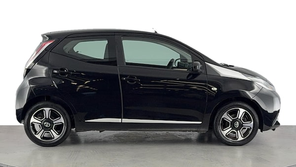 Used Toyota AYGO 2015 for sale - 76224762: Photo 38