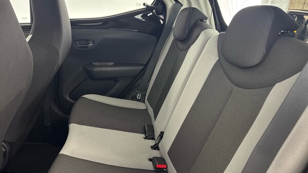 Used Toyota AYGO 2015 for sale - 76224762: Photo 49