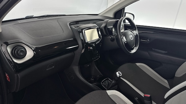 Used Toyota AYGO 2015 for sale - 76224762: Photo 9