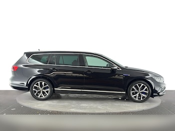 Used Volkswagen Passat 2022 for sale - 79061444: Photo