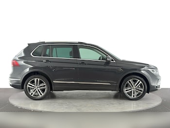Used Volkswagen Tiguan 2023 for sale - 79553366: Photo