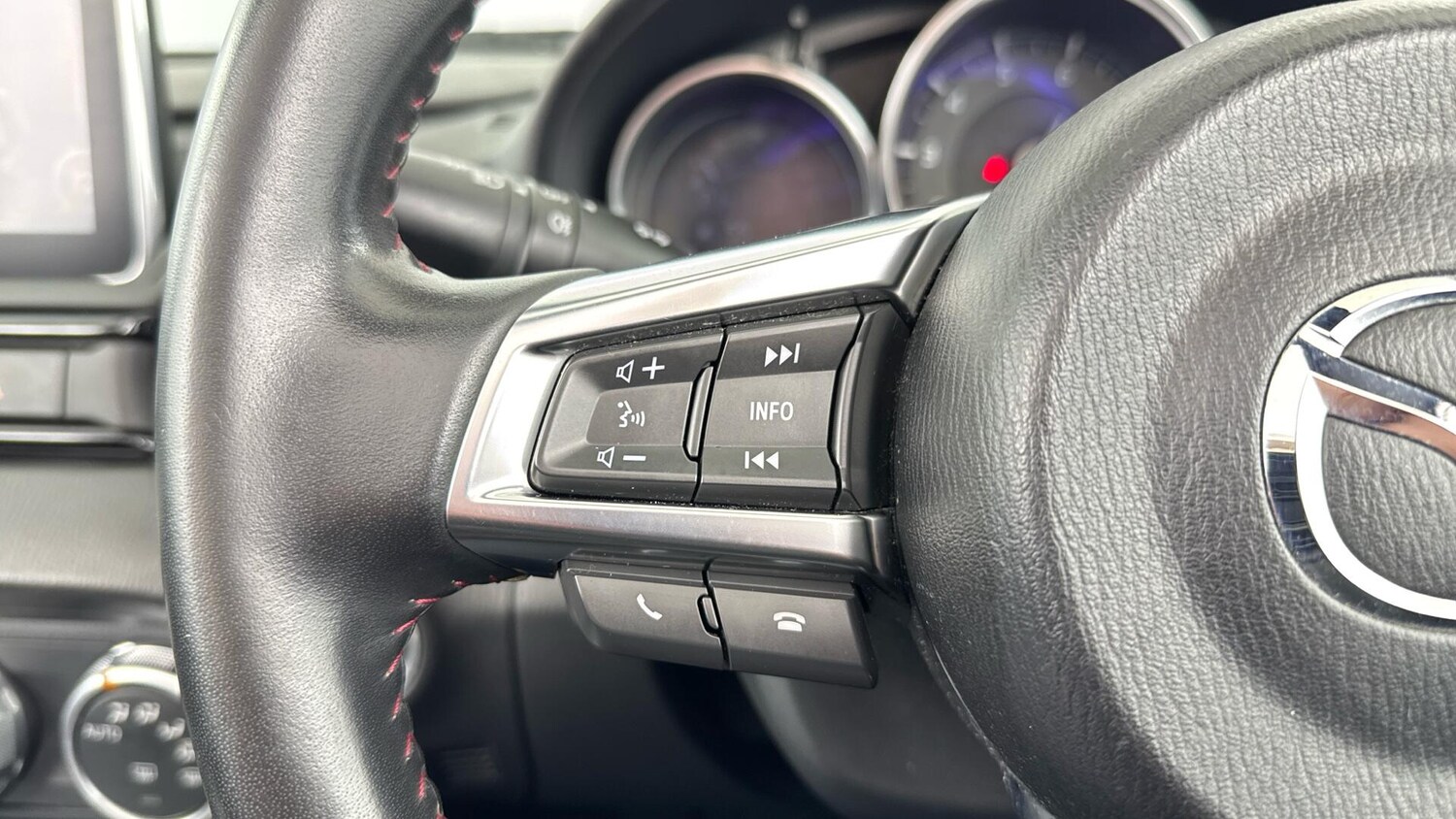 Used Mazda MX-5 2017 for sale - 78157850: Photo 33