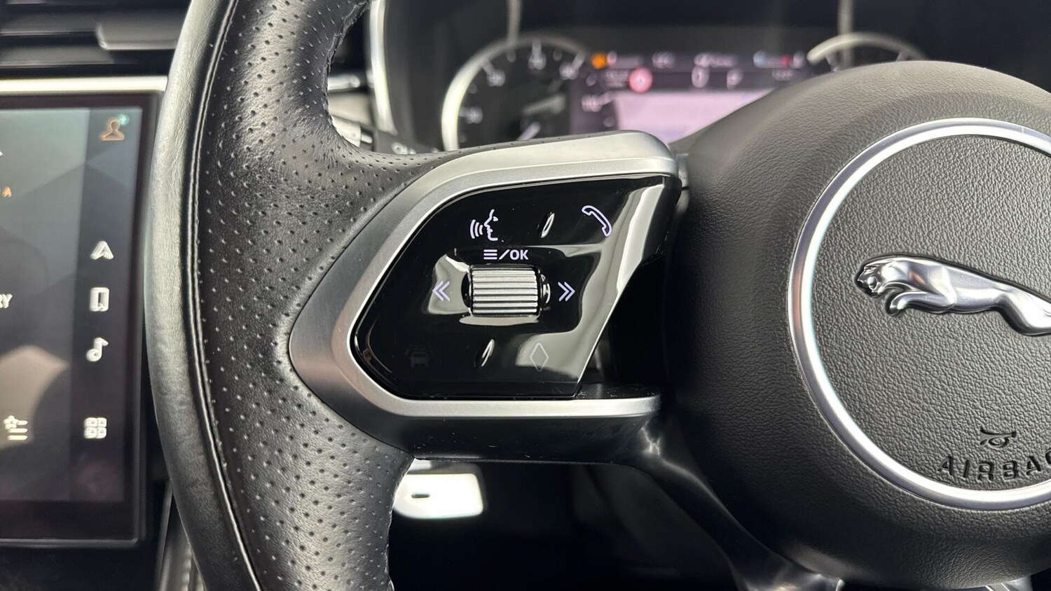 Used Jaguar F-Pace 2021 for sale - 77993150: Photo 17