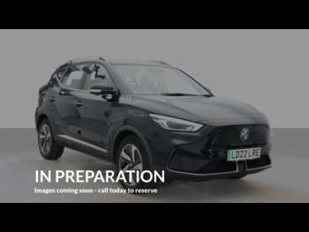 2022 - Trophy 5-Door