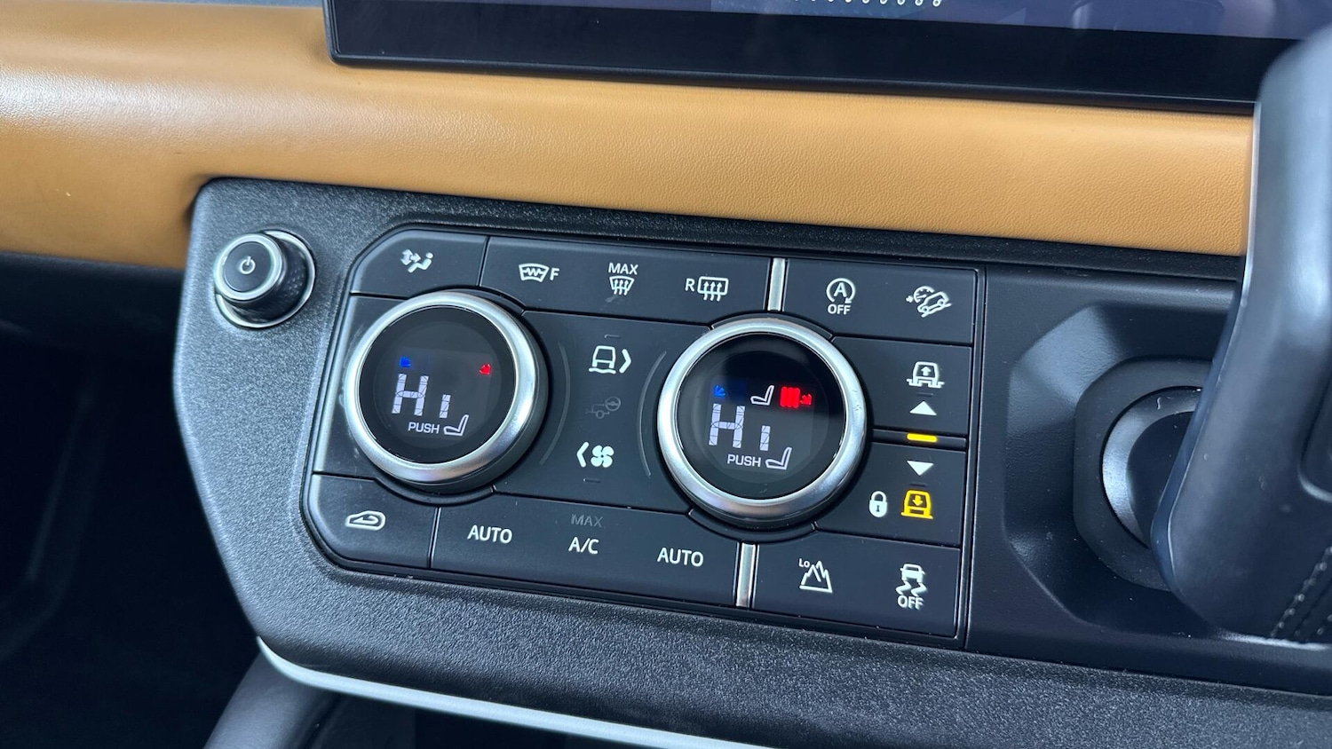 Used Land Rover Defender 130 2024 for sale - 77387768: Photo 16