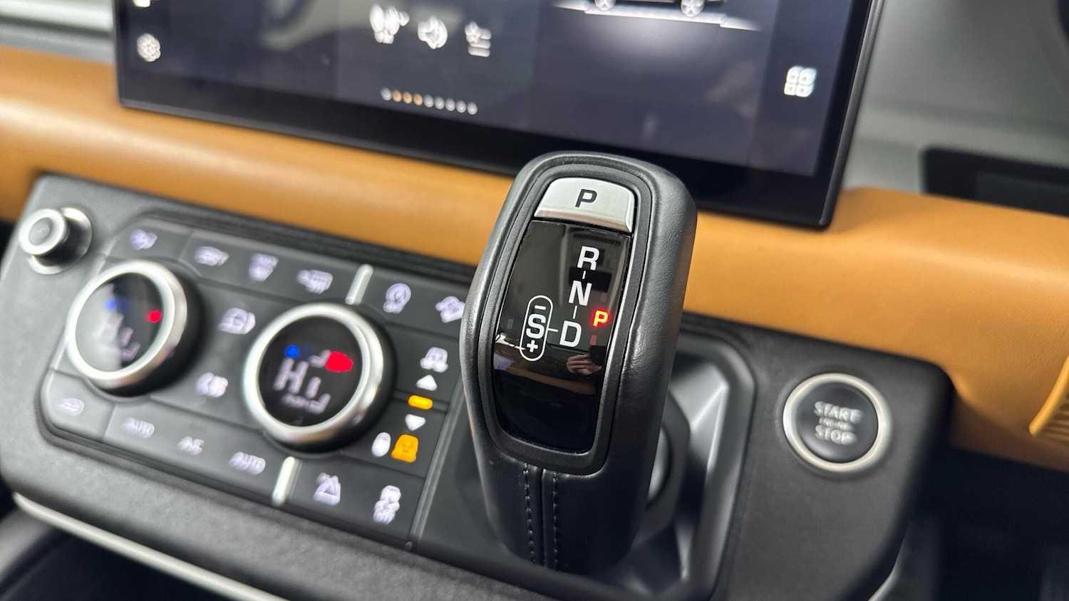 Used Land Rover Defender 130 2024 for sale - 77387768: Photo 17