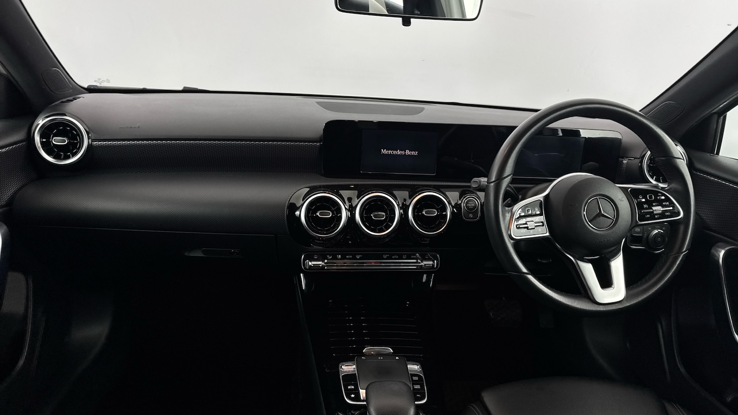 Used Mercedes-Benz A-Class 2018 for sale - 76114125: Photo 46