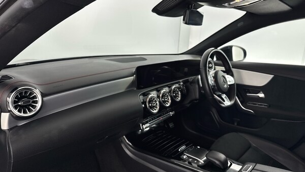 Used Mercedes-Benz CLA 2023 for sale - 76040335: Photo 10