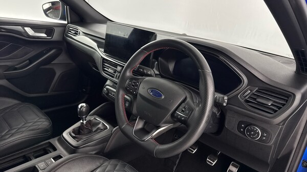 Used Ford Focus 2023 for sale - 76037398: Photo 44