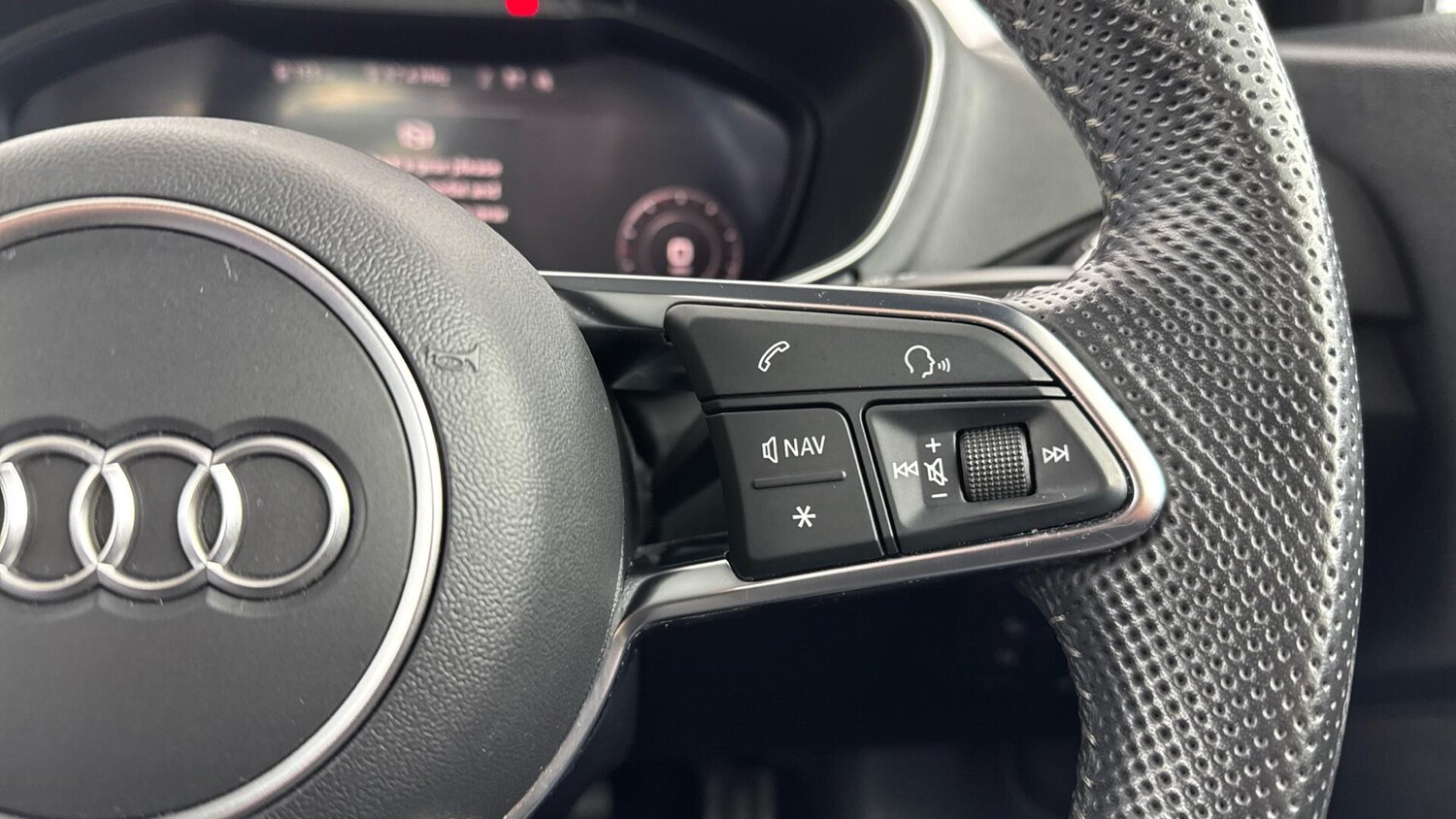 Used Audi TT 2019 for sale - 77970338: Photo 22