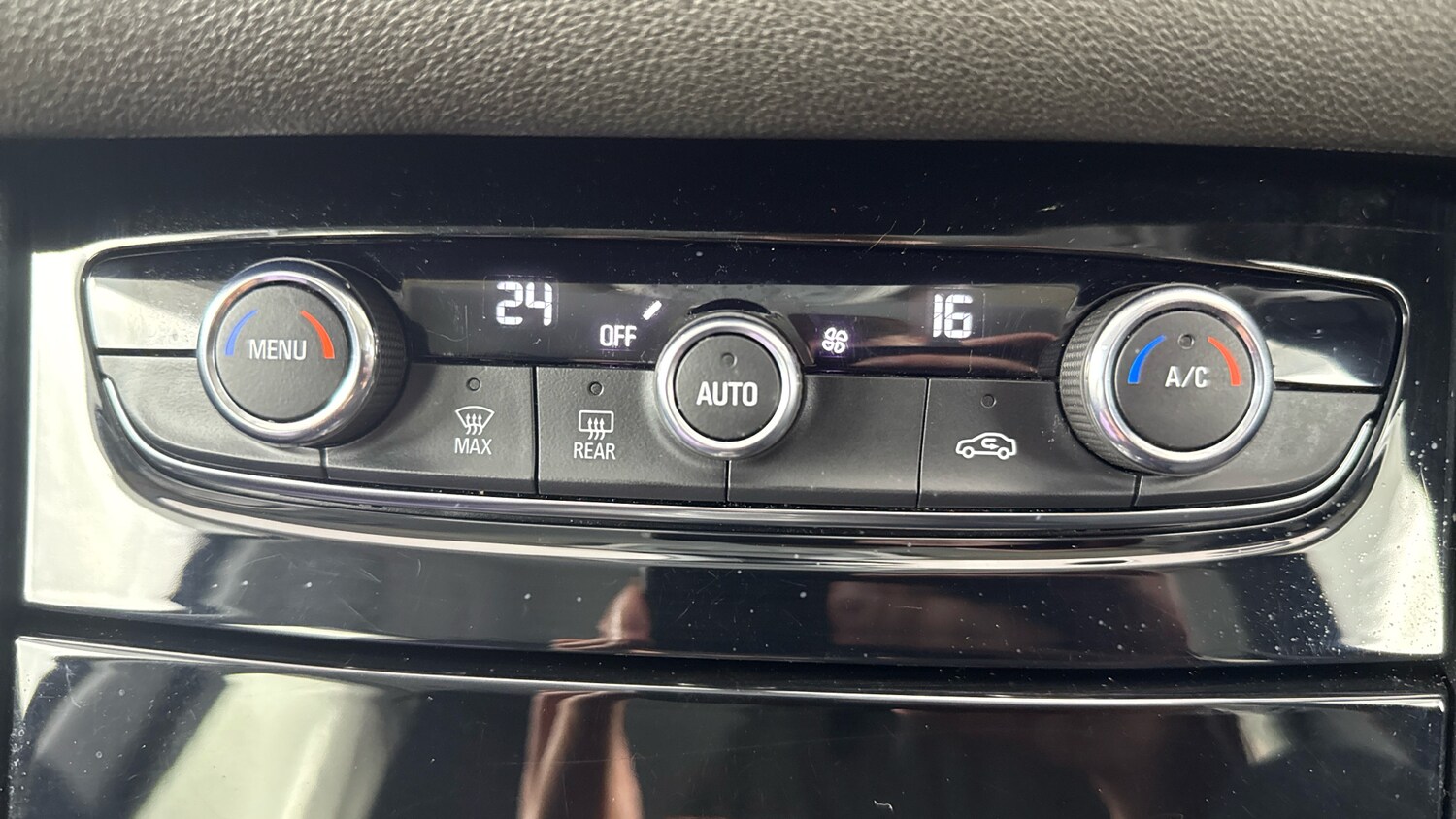 Used Vauxhall Grandland 2022 for sale - 76114127: Photo 54