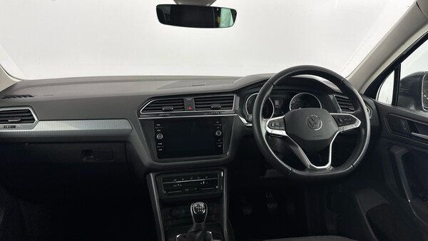 Used Volkswagen Tiguan 2022 for sale - 76040326: Photo 11