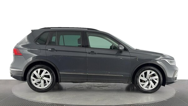 Used Volkswagen Tiguan 2022 for sale - 76040326: Photo 3