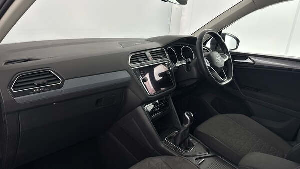 Used Volkswagen Tiguan 2022 for sale - 76040326: Photo 45