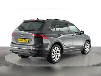 Used Volkswagen Tiguan 2022 for sale - 76040326: Photo 4