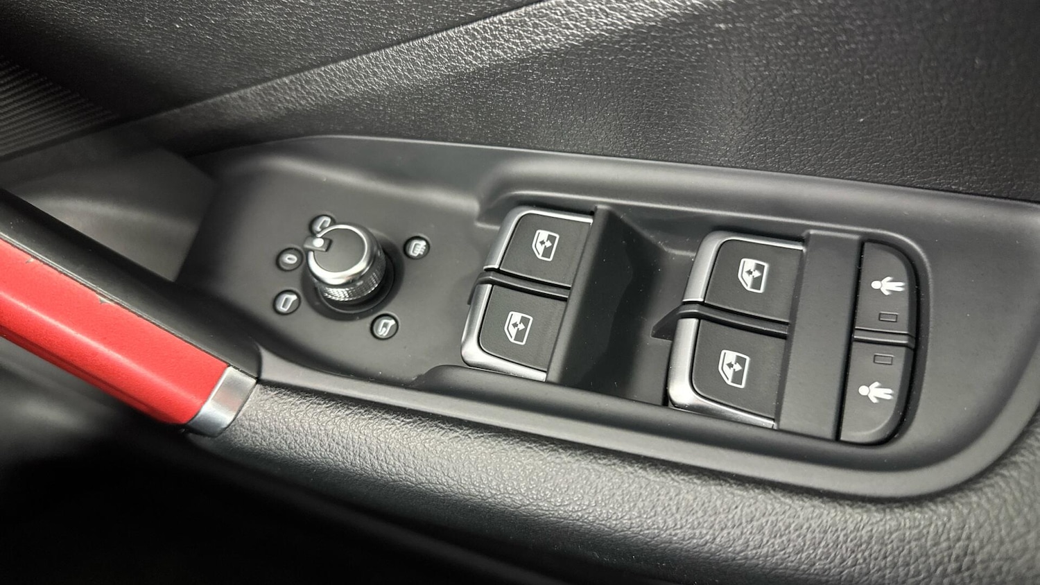 Used Audi Q2 2018 for sale - 78184632: Photo 28