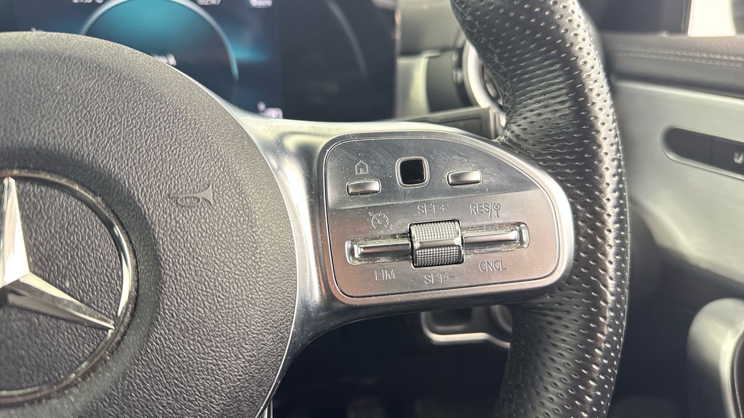Used Mercedes-Benz CLA 2022 for sale - 76181235: Photo 57