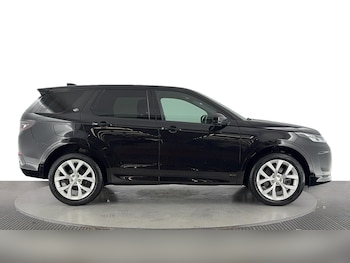 Used Land Rover Discovery Sport 2021 for sale - 75893238: Photo