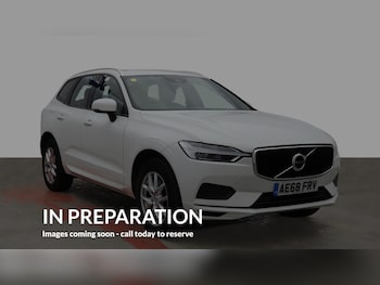 2018 - D4 Momentum Awd 5-Door