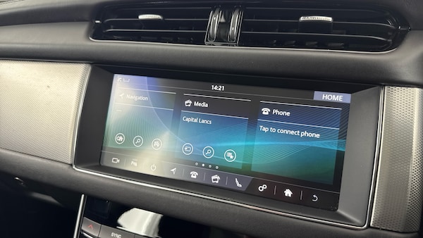 Used Jaguar XF 2018 for sale - 76250443: Photo 12