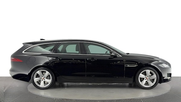 Used Jaguar XF 2018 for sale - 76250443: Photo 32