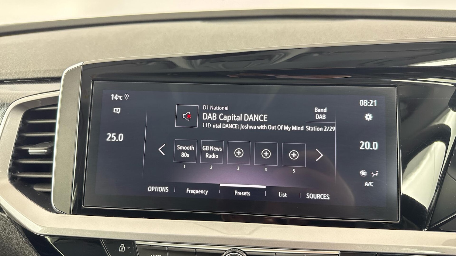 Used Vauxhall Grandland for sale - 77753878: Photo 12