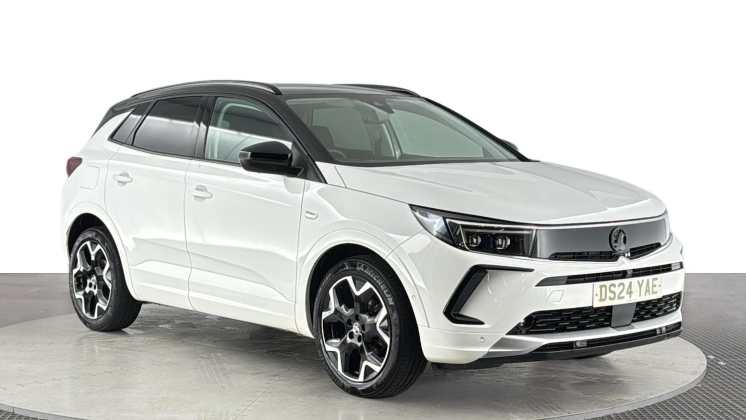 Used Vauxhall Grandland for sale - 77753878: Photo 2