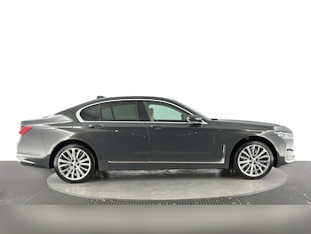 Used BMW 7 Series 2021 for sale - 78549210: Photo