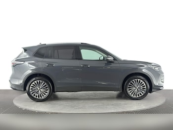 Used Volkswagen Tiguan 2024 for sale - 79590282: Photo