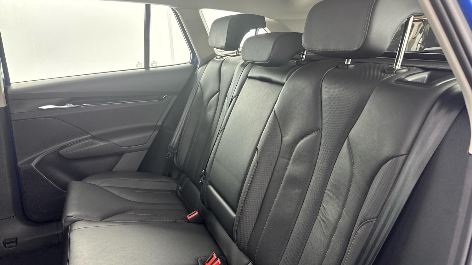 Used Skoda Enyaq 2023 for sale - 77575350: Photo 14