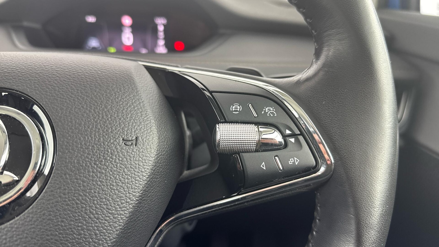 Used Skoda Enyaq 2023 for sale - 77575350: Photo 22