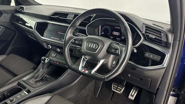 Used Audi Q3 2021 for sale - 75999358: Photo 44