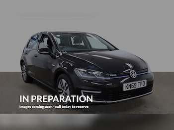 Volkswagen - Golf