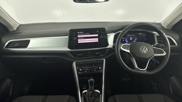 Used Volkswagen T-Roc 2023 for sale - 76144460: Photo 11