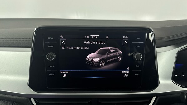 Used Volkswagen T-Roc 2023 for sale - 76144460: Photo 12