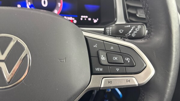Used Volkswagen T-Roc 2023 for sale - 76144460: Photo 24