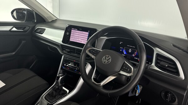 Used Volkswagen T-Roc 2023 for sale - 76144460: Photo 44