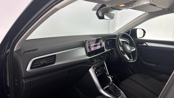 Used Volkswagen T-Roc 2023 for sale - 76144460: Photo 45