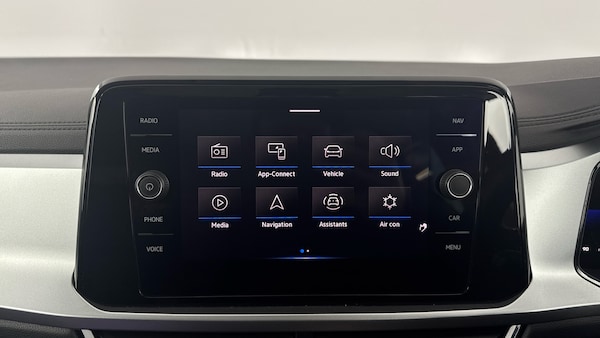 Used Volkswagen T-Roc 2023 for sale - 76144460: Photo 53
